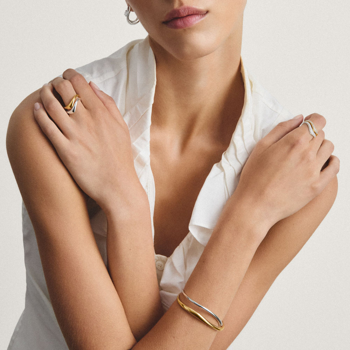Thomas Sabo Bangle with wave design TAR122MY