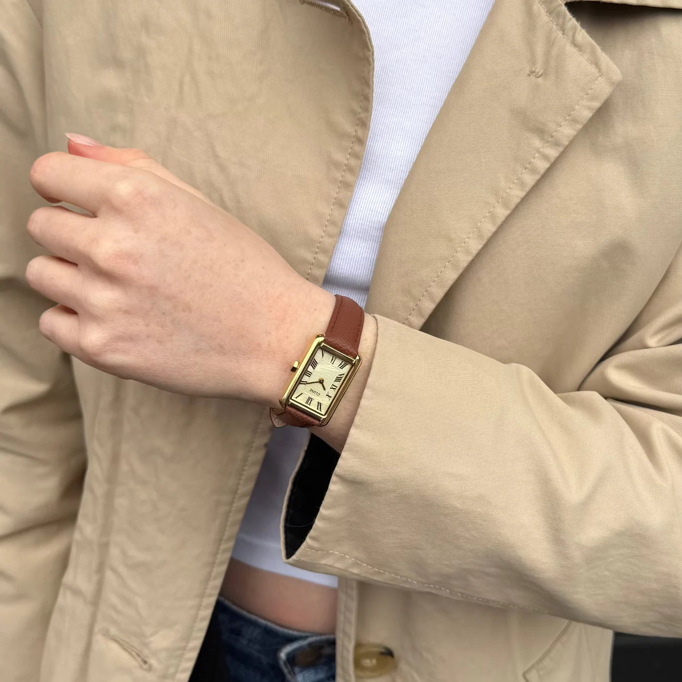 CLUSE Belisenna Leather Nutshell Band Sand Textured Gold Dial Women's Watch CW15008