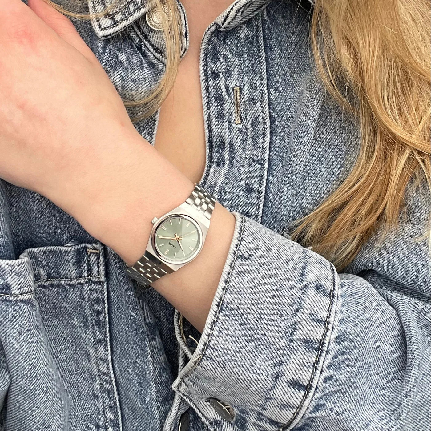 CLUSE Retro 70's Mini Stainless Steel Sage Green Dial Silver WomenWatch CW16301