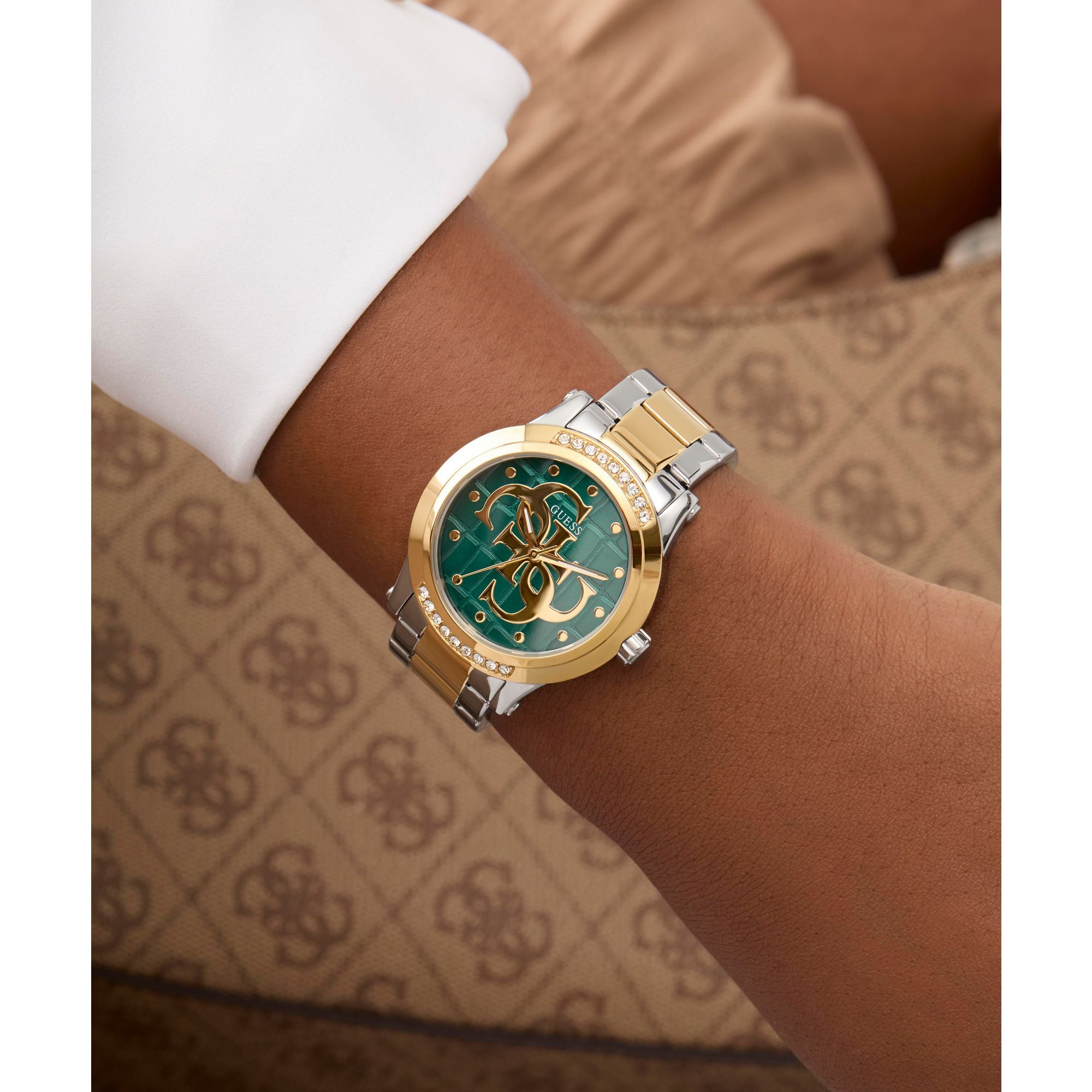 Guess GW0861L4 Watch - Box