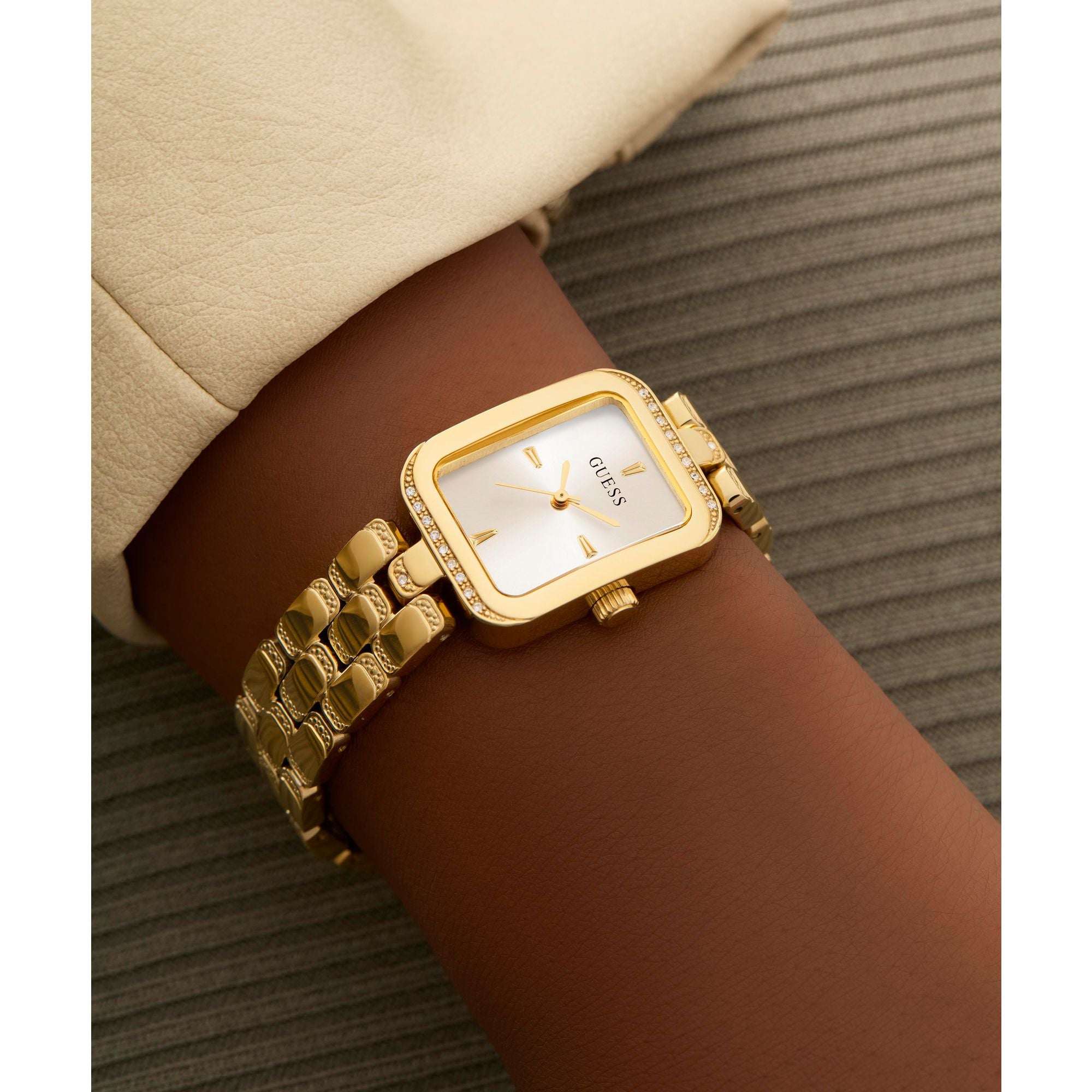 Guess GW0865L2 Watch - Clasp