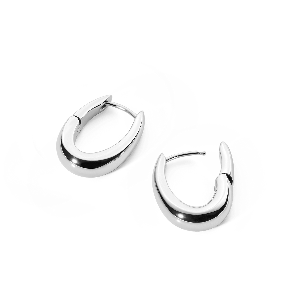 Daniel Wellington Flow Earring 20mm Silver DW00402077 in recycled stainless steel