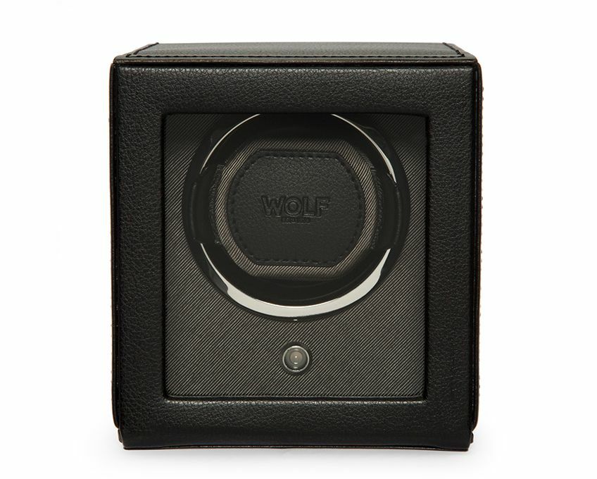 Wolf Cub single watch winder with cover in black, photo 1 of 4