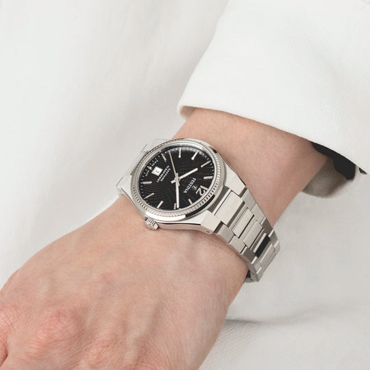 Festina 瑞士制造黑色表盘不锈钢表带女士手表 F20052/8