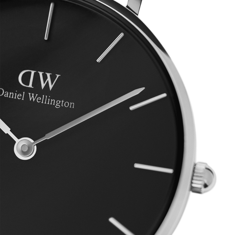 Daniel Wellington Petite 28 毫米 Durham 黑色表盘腕表 DW00100234