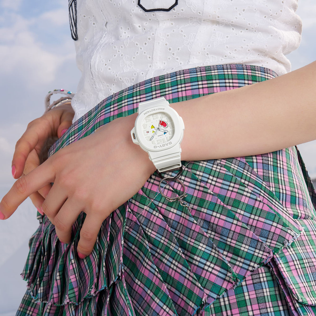 Baby-G Analogue Heart Dial White Resin Band Watch BGA10-7A1