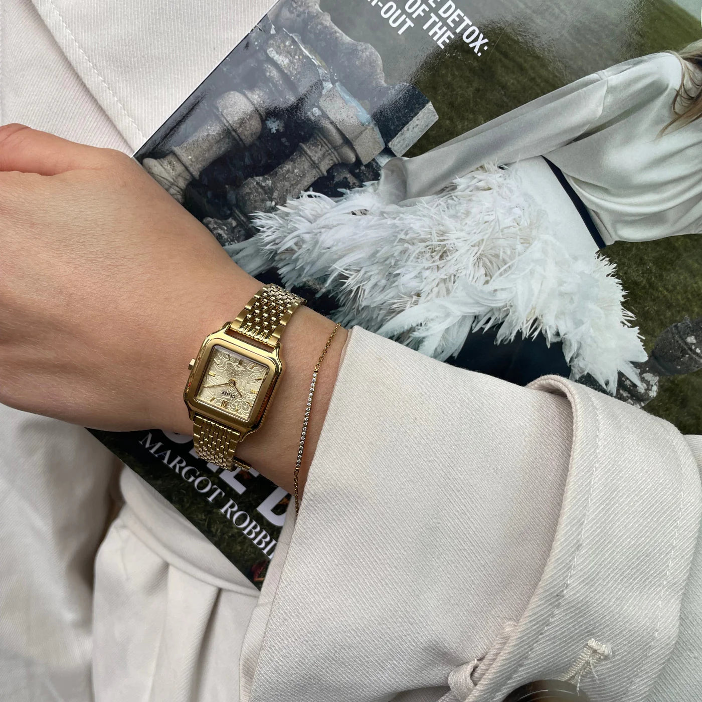 CLUSE Gracieuse Petite Stainless Steel Lace Textured Dial Gold Women's Watch CW11825