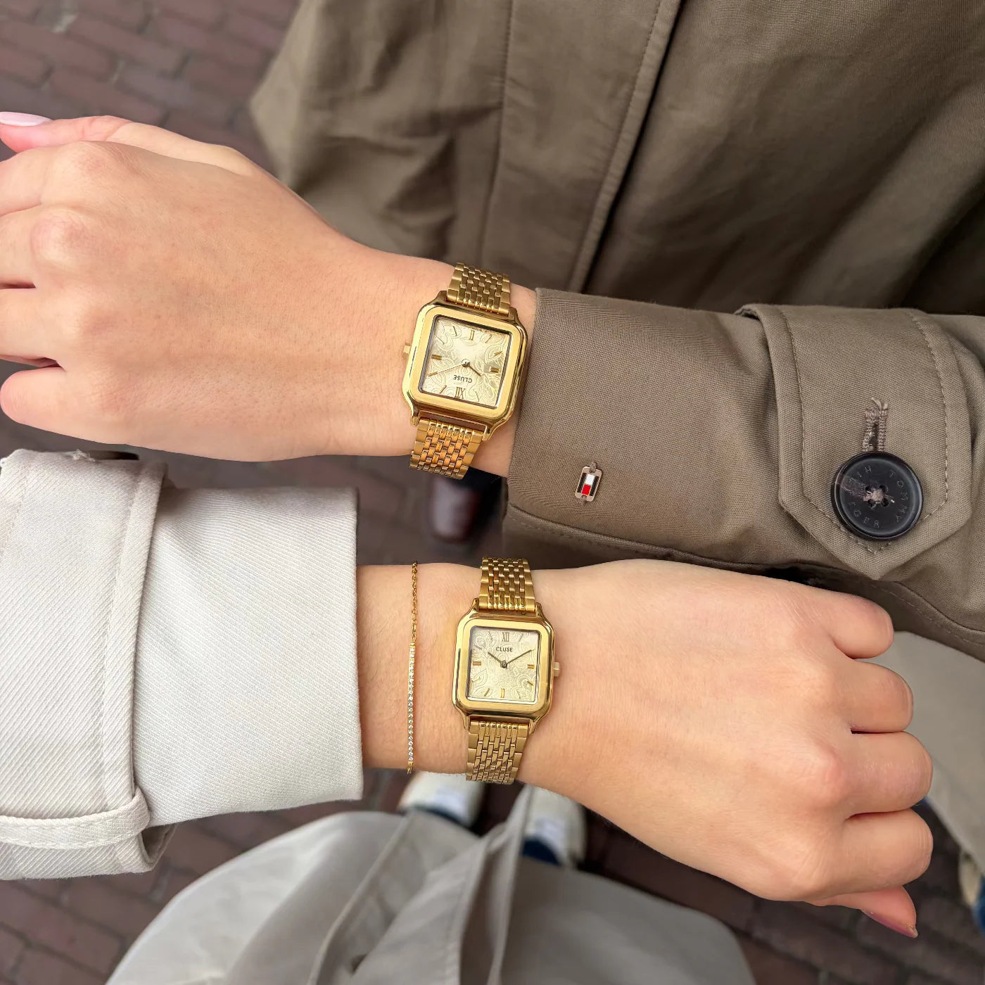 CLUSE Gracieuse Petite Stainless Steel Lace Textured Dial Gold Women's Watch CW11825