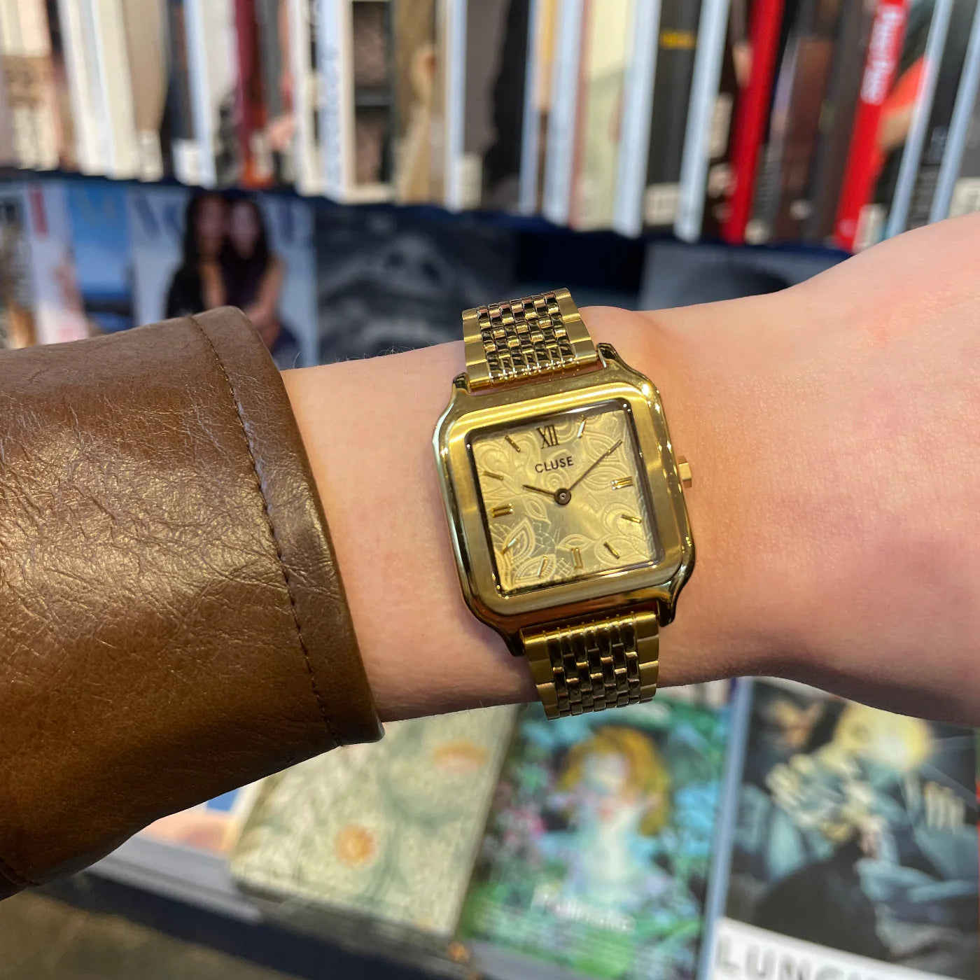 CLUSE Gracieuse Watch Stainless Steel Band Lace Textured Gold Colour Women's Watch CW11912