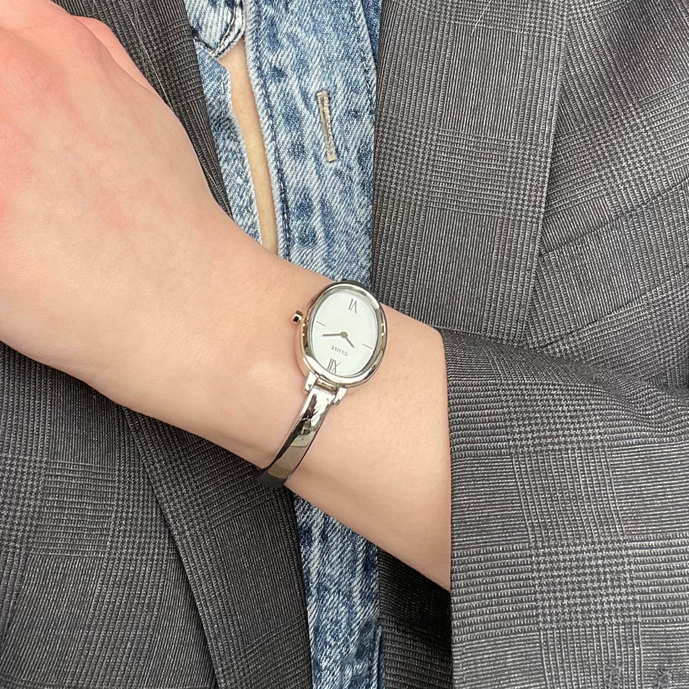 CLUSE L'Ovale Steel, White Dial Silver Band Women's Watch CW16102