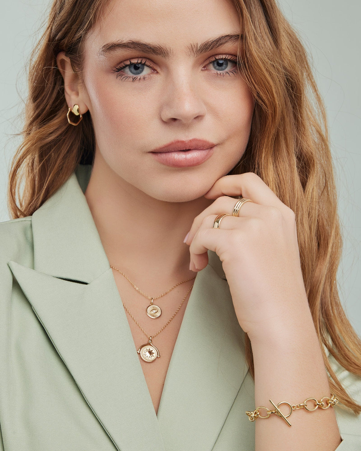 Gold Vermeil Lustre 14k Gold Vermeil Medallion Sun/Moon Flip Necklace GVN0014Y GVN0014Y view 3
