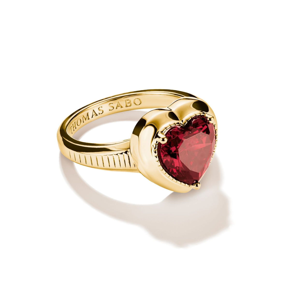 Thomas Sabo Ring with Red Heart Zirconia Stone Gold