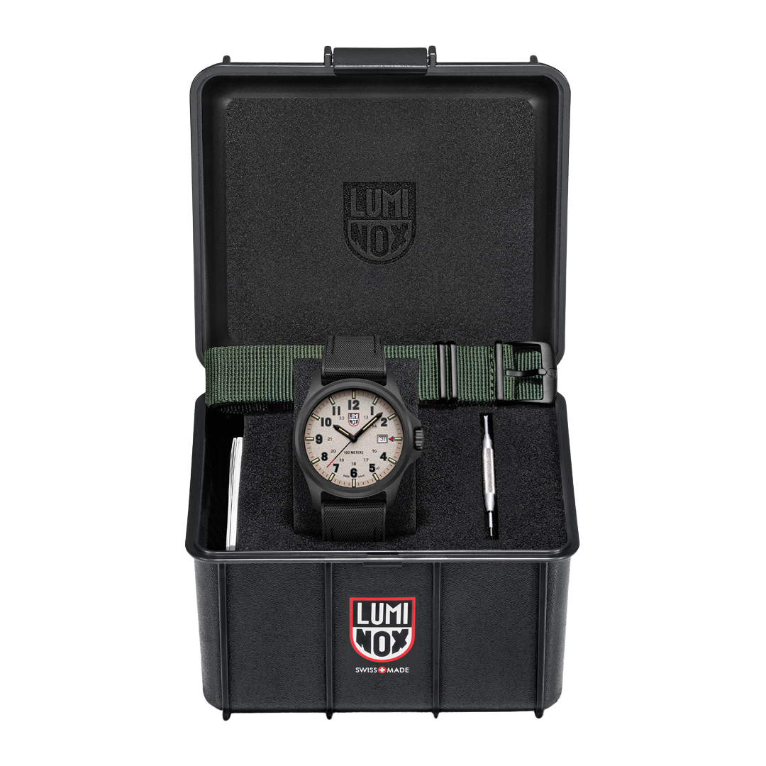 Luminox Atacama Field 43 mm Urban Adventure Watch XL.1971.SET