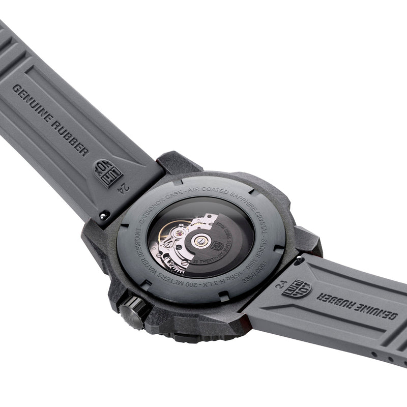 Luminox Master Carbon SEAL 自动 45 毫米军用潜水表 XS.3862