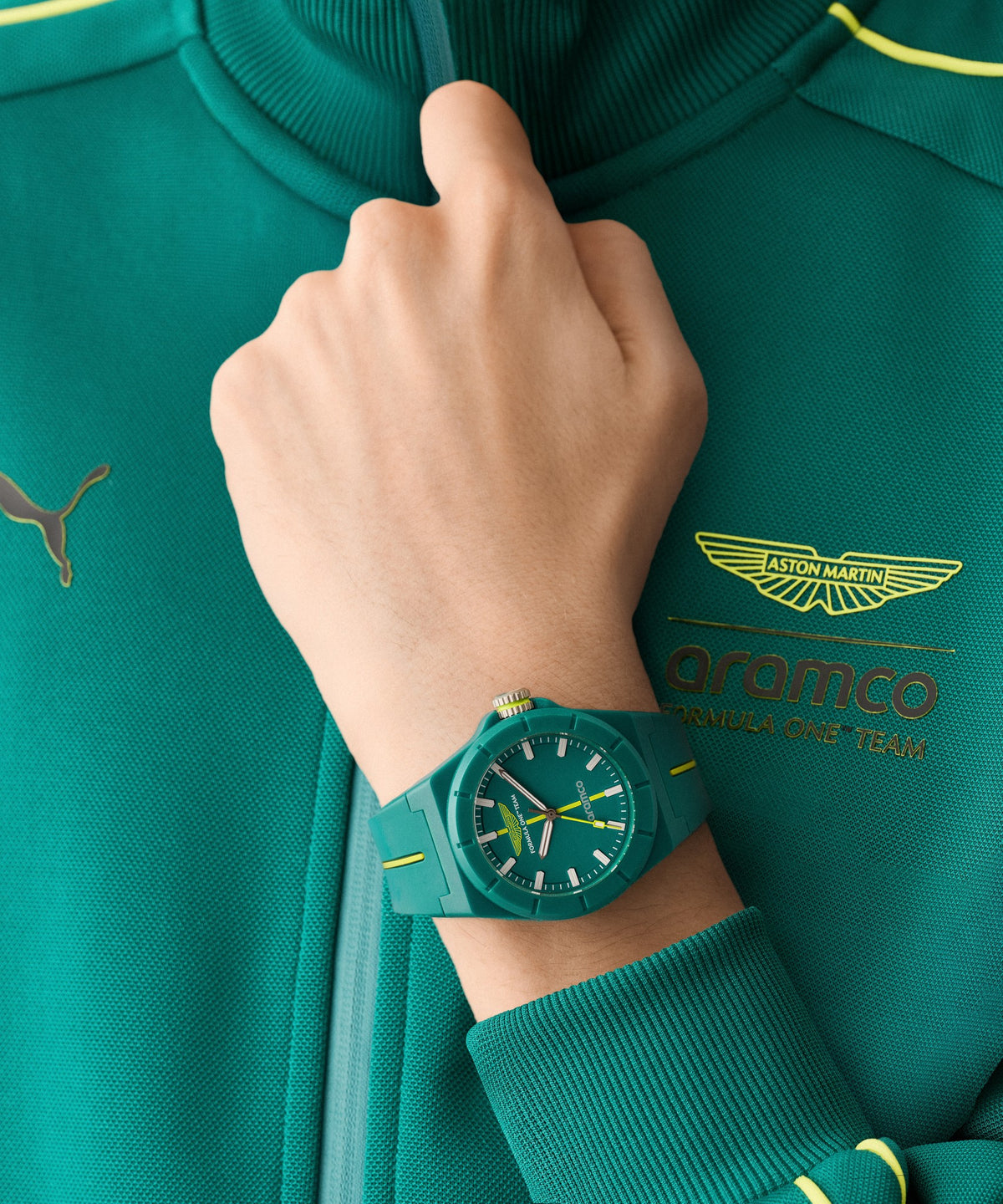 Aston Martin Formula 1 SHD MTFH1F602, on the wrist