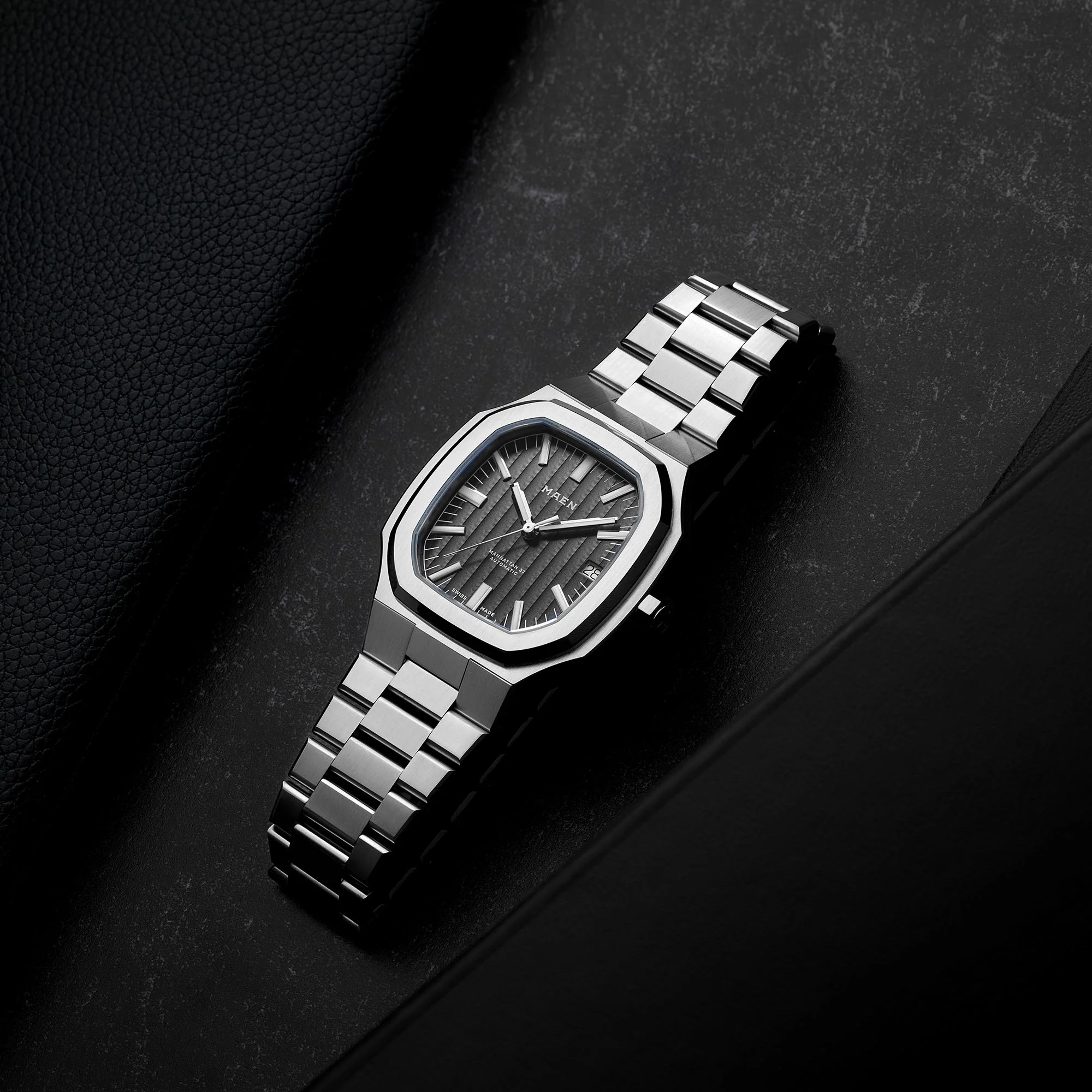 MAEN Manhattan 37 Black Dial Date Display Automatic Watch M2.1.7