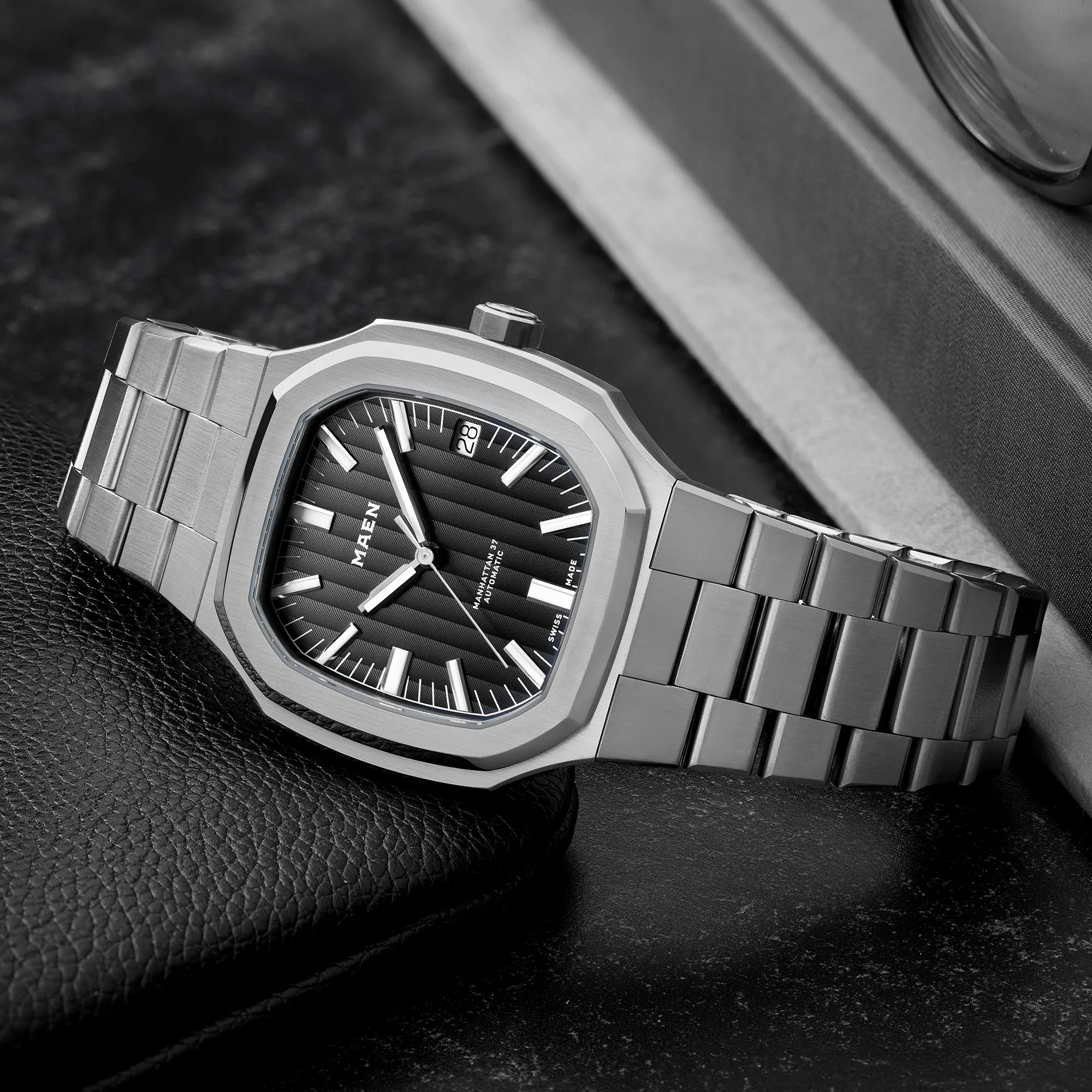 MAEN Manhattan 37 Black Dial Date Display Automatic Watch M2.1.7