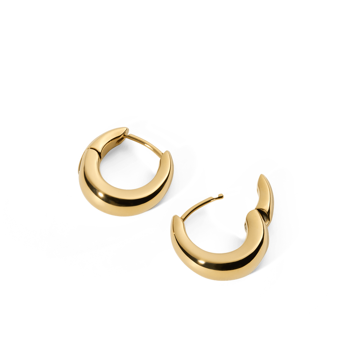 Daniel Wellington Flow Earring 15mm Gold DW00402075 in recycled stainless steel