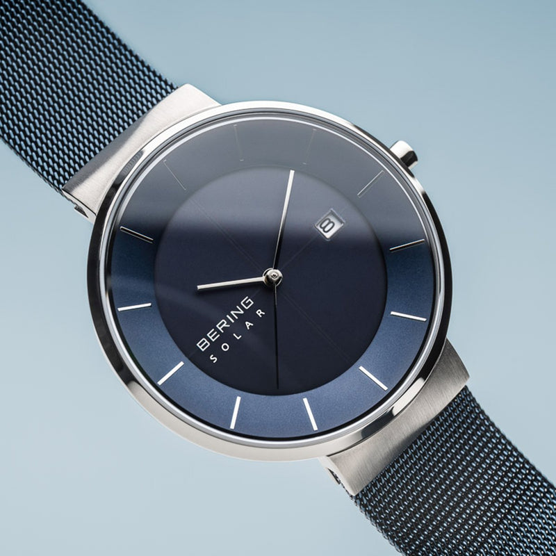 Bering Slim Solar 抛光银蓝色网状手表