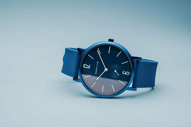 Bering True Aurora Blau Matt 手表