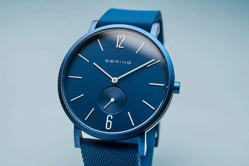 Bering True Aurora Blau Matt 手表