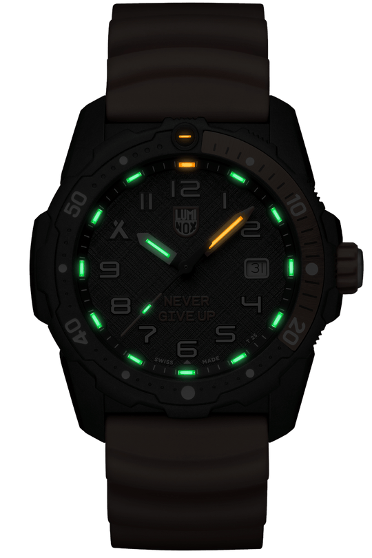 Luminox Bear Grylls Survival 橡胶表带男士手表 XB.3729.NGU